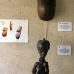 En bas : statue Cibola, Luluwa, RDC, Coll. part.
En haut : masque Ndimu, Makondé, Tanzanie, Coll. part.